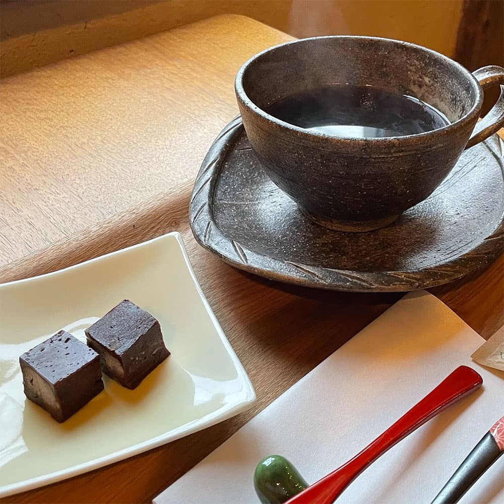 サイフォン仕立てのスペシャリティ珈琲 アイスショコラ付き